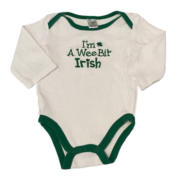 6-9m I’m Wee Bit Irish 4 Leaf Clover St. Patrick’s Day Onesie Bodysuit Body Suit - Picture 4 of 5